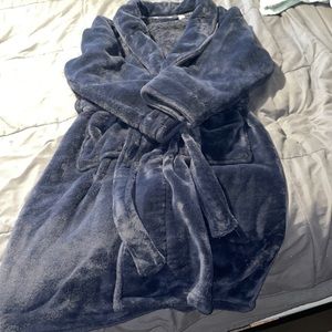 LL Bean Navy Robe never worn